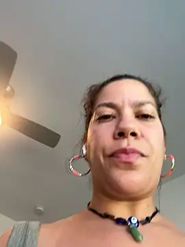 Snapshot of Bigbuttbrooklynn chatting on 11.10.25 Bigbuttbrooklynn online show from 11.10.25