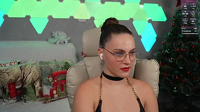 HarleyDeess online show from 12.06.24