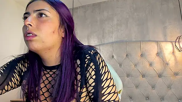 Snapshot of Alice_Laurentt chatting on 01.25.25 Alice Laurentt online show from 01.25.25