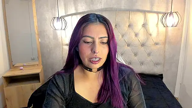 Snapshot of Alice_Laurentt chatting on 01.28.25 Alice Laurentt online show from 01.28.25