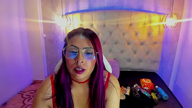 Snapshot of Alice_Laurentt chatting on 02.09.25 Alice Laurentt online show from 02.09.25