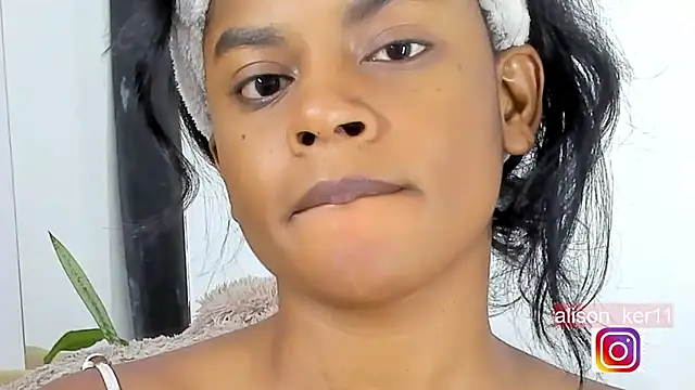 alison-ker3 online show from 02.14.25