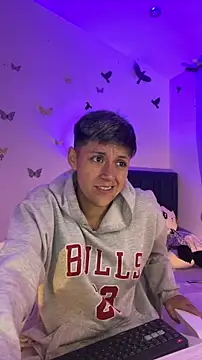 9 Fernanda 9 online show from 11.27.25