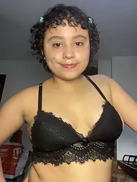 lou cute online show from 05.12.26