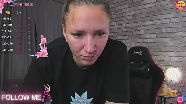 Snapshot of SarahCoksss chatting on 10.09.25 SarahCoksss online show from 10.09.25