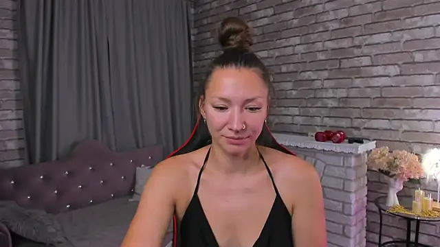 Snapshot of SarahCoksss chatting on 10.12.25 SarahCoksss online show from 10.12.25