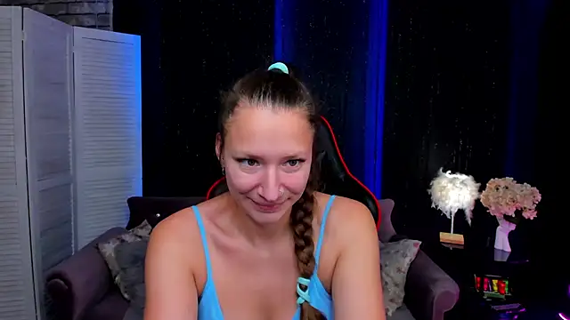 Snapshot of SarahCoksss chatting on 11.05.25 SarahCoksss online show from 11.05.25