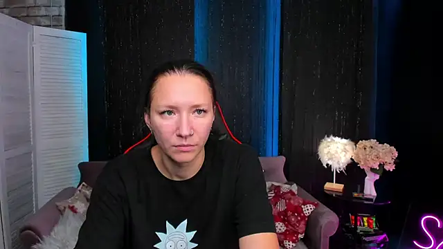 Snapshot of SarahCoksss chatting on 11.29.25 SarahCoksss online show from 11.29.25