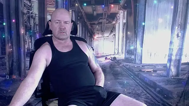 Snapshot of ManlyPrisonGuy chatting on 12.03.25 ManlyPrisonGuy online show from 12.03.25