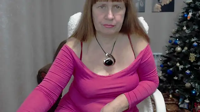 Snapshot of koroleva70 chatting on 01.16.25 koroleva70 online show from 01.16.25