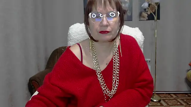 Snapshot of koroleva70 chatting on 01.26.25 koroleva70 online show from 01.26.25