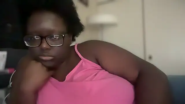 Snapshot of Yagurl__west chatting on 01.27.25 Yagurl west online show from 01.27.25