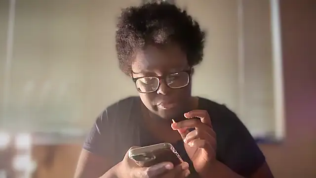 Snapshot of Yagurl__west chatting on 01.31.25 Yagurl west online show from 01.31.25