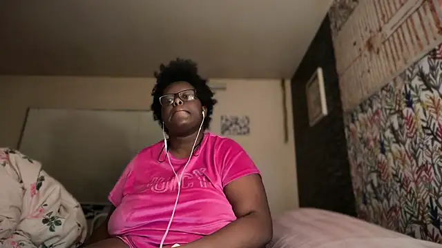 Snapshot of Yagurl__west chatting on 01.16.26 Yagurl west online show from 01.16.26