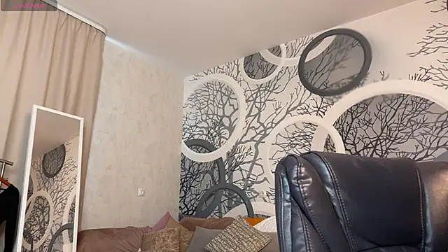 Snapshot of viviann_evans chatting on 05.19.26 viviann evans online show from 05.19.26