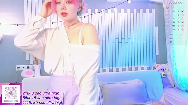 Snapshot of __KawaiiYuki__ chatting on 10.05.25 KawaiiYuki online show from 10.05.25