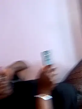 Poisonous Ivy online show from 12.04.24