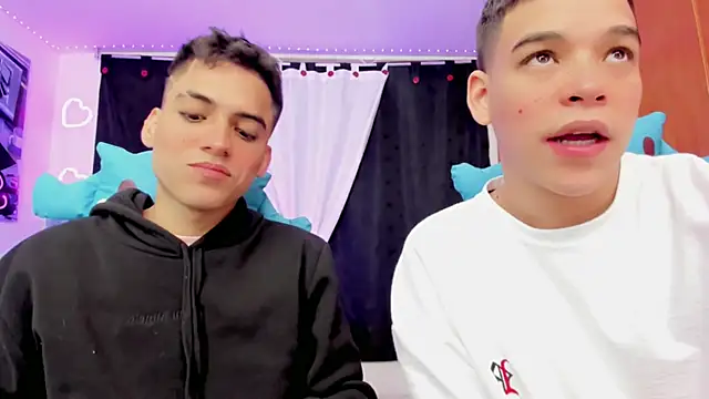 Snapshot of jake_and_joaquin chatting on 12.10.24 jake and joaquin online show from 12.10.24