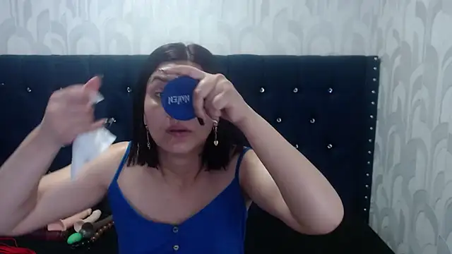 Snapshot of AdaFawxx chatting on 01.31.25 AdaFawxx online show from 01.31.25
