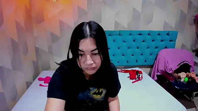 AdaFawxx online show from 04.07.26