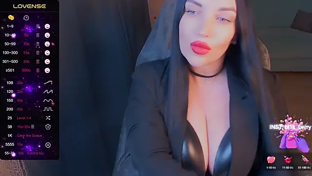 Snapshot of blackberry_star chatting on 12.06.24 blackberry star online show from 12.06.24