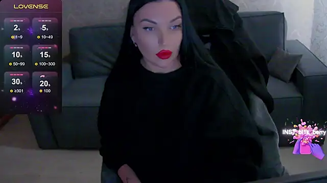 Snapshot of blackberry_star chatting on 11.17.25 blackberry star online show from 11.17.25