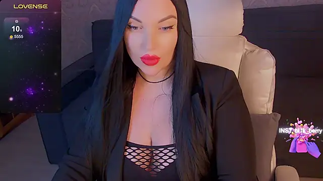 Snapshot of blackberry_star chatting on 11.20.25 blackberry star online show from 11.20.25