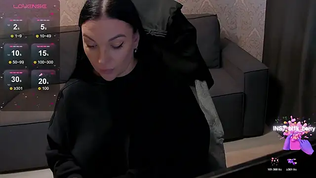 Snapshot of blackberry_star chatting on 12.18.25 blackberry star online show from 12.18.25