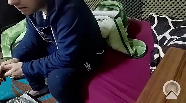 Arabeyes online show from 02.21.25