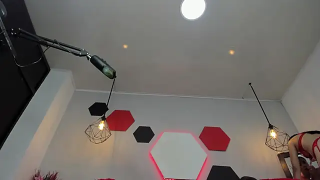 Snapshot of martinaclark chatting on 10.06.25 martinaclark online show from 10.06.25