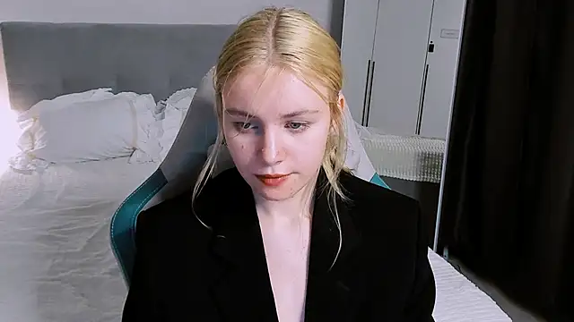 FapClubFamm online show from 11.05.25