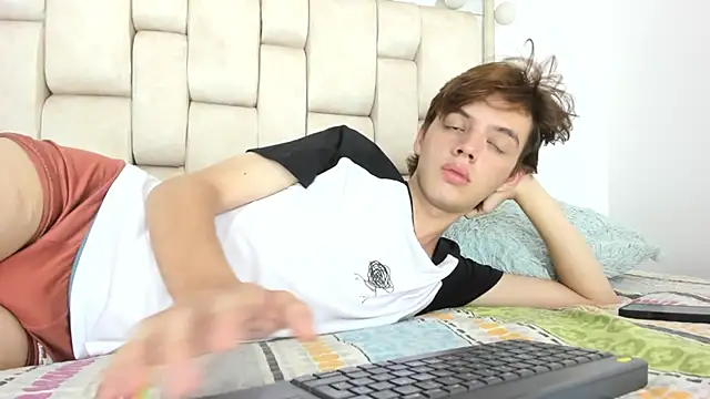 daniel hot03 online show from 11.21.25