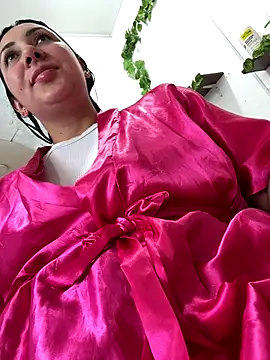 Snapshot of my-kitty chatting on 11.14.25 my-kitty online show from 11.14.25