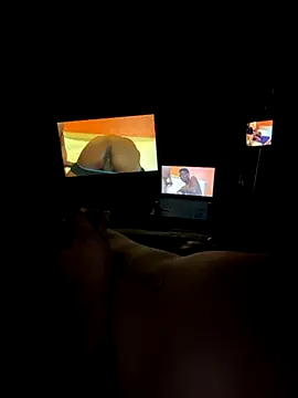 Snapshot of SideGhost chatting on 11.11.25 SideGhost online show from 11.11.25