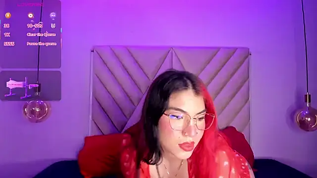 EmmaSwift  online show from 10.27.25