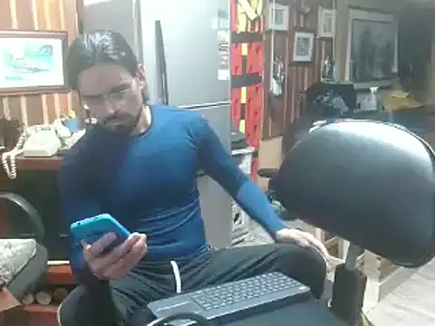 Snapshot of Dr_Pocholate84 chatting on 01.20.25 Dr Pocholate84 online show from 01.20.25