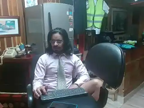 Snapshot of Dr_Pocholate84 chatting on 01.22.25 Dr Pocholate84 online show from 01.22.25