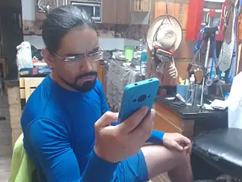 Snapshot of Dr_Pocholate84 chatting on 02.28.25 Dr Pocholate84 online show from 02.28.25