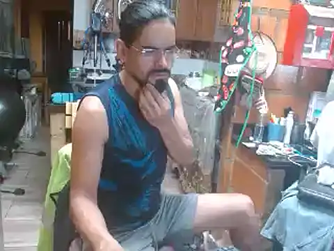 Snapshot of Dr_Pocholate84 chatting on 03.01.25 Dr Pocholate84 online show from 03.01.25