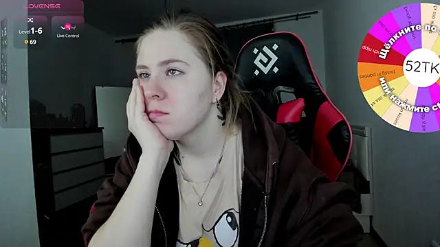 Olivia Munk online show from 01.21.25