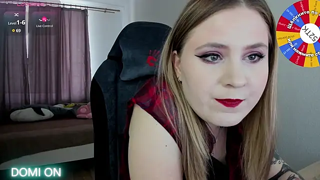 Olivia Munk online show from 02.07.25