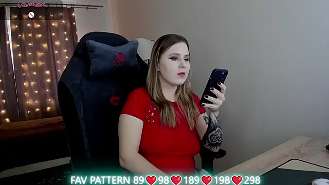 Olivia Munk online show from 03.12.25