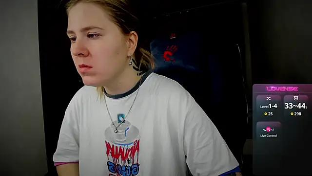 Olivia Munk online show from 09.14.25