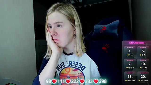 Olivia Munk online show from 04.10.26