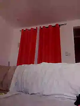 Kamdollie online show from 01.04.25