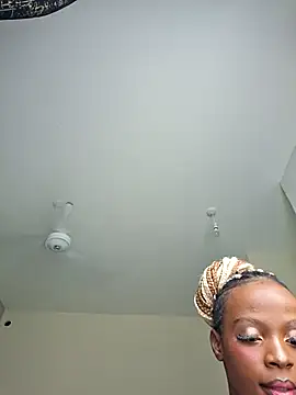 Kamdollie online show from 02.26.26