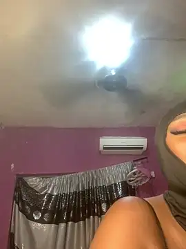 sweet1111 online show from 01.05.25