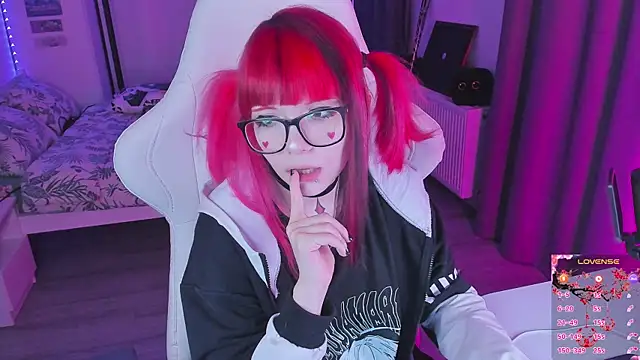 Yumi Youkai online show from 10.15.25