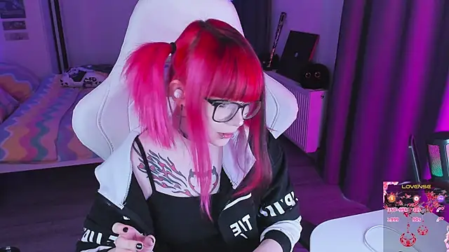 Yumi Youkai online show from 11.25.25