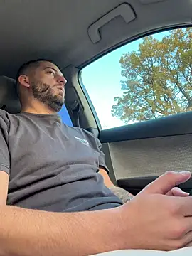 ElChapoGuzman95 online show from 10.28.25